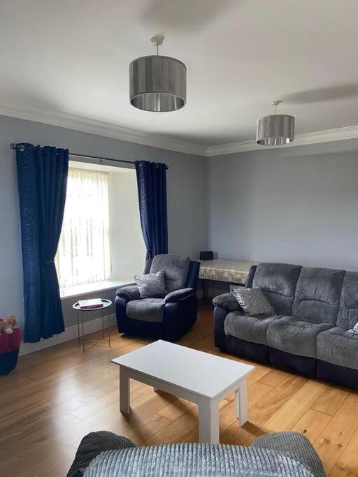 Stewarts House Apartment Newtownstewart Bagian luar foto