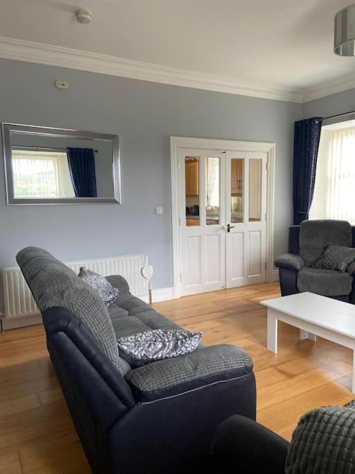 Stewarts House Apartment Newtownstewart Bagian luar foto