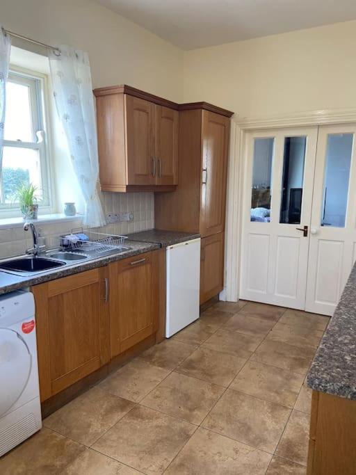 Stewarts House Apartment Newtownstewart Bagian luar foto