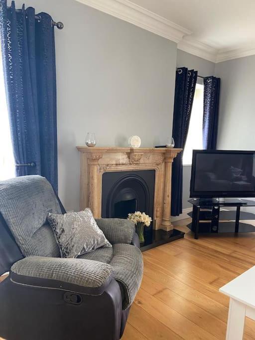 Stewarts House Apartment Newtownstewart Bagian luar foto