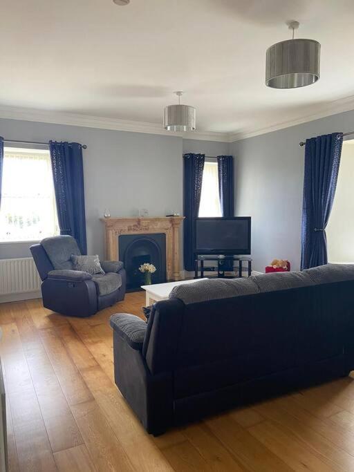 Stewarts House Apartment Newtownstewart Bagian luar foto